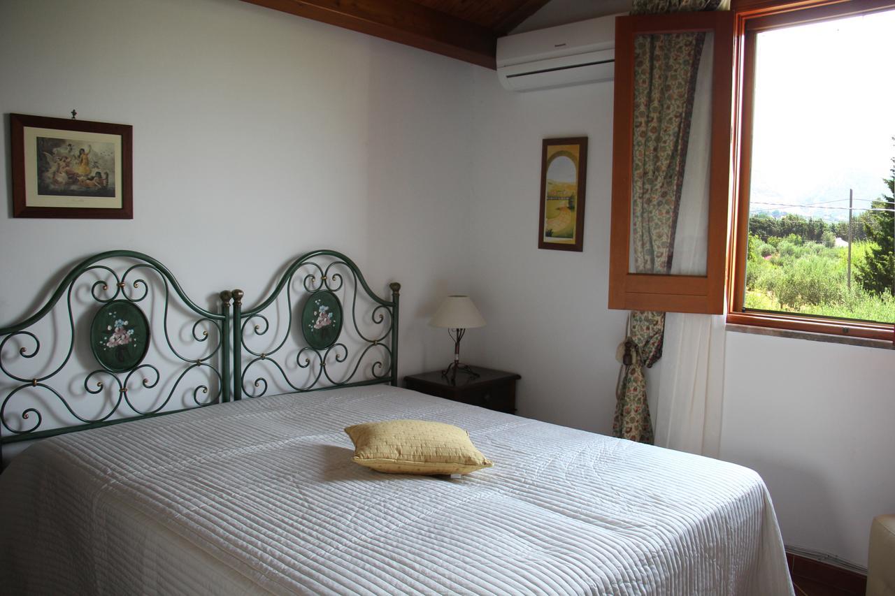 Uliveto House Bed & Breakfast Castellammare del Golfo Exterior photo